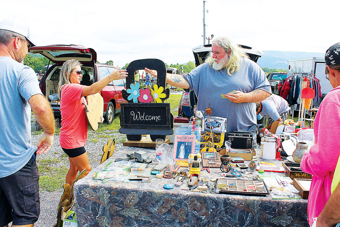 Treasure hunt Leighty’s Flea Market offers row after row of bargains
